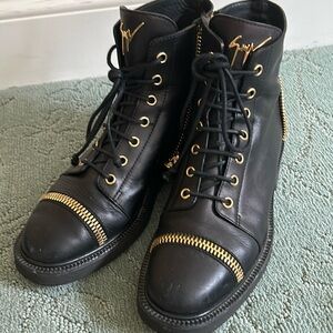 Giuseppe Zanotti lace up gold zippers ankle boots moto size 37 7 black
